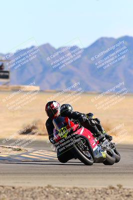 media/Jan-08-2022-SoCal Trackdays (Sat) [[1ec2777125]]/Turn 4 (1145am)/